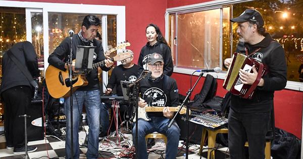 DAÜ’de Yeni Yıl Şenliği Düzenlendi