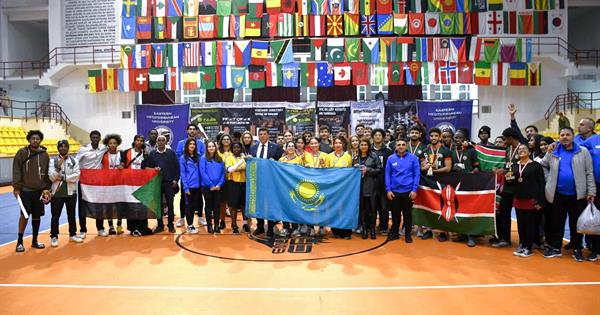 DAÜ Cup of Nations Futsal Turnuvasının Şampiyonu Kadınlarda KKTCc, Erkeklerde Kenya Oldu