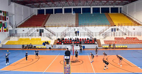 DAÜ’de Şampiyon Melekler Voleybol Anı Turnuvası Başladı