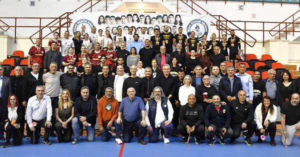 EMU Remembers Champion Angels on the Field: Volleyball Players Unite Around a Shared Emotion